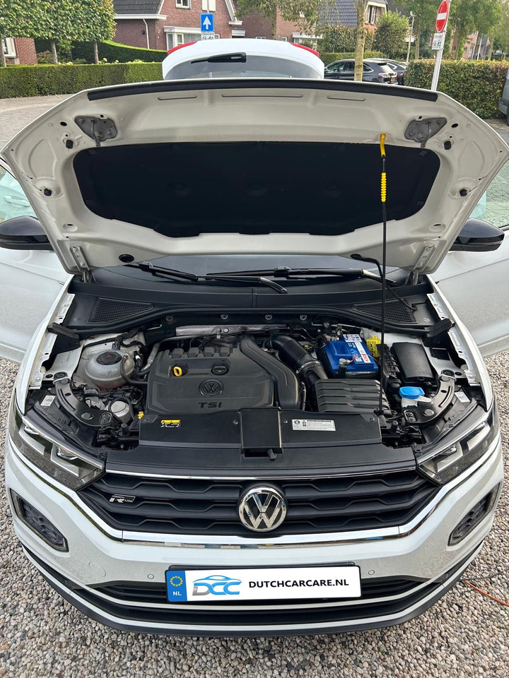 Schone motorruimte van de VW T-Roc